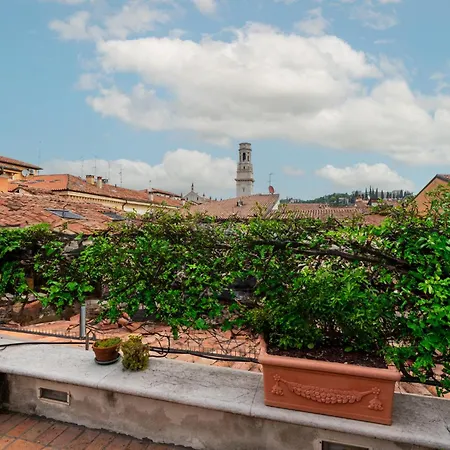 Appartement Terrazza Garibaldi By Postcardsfrom