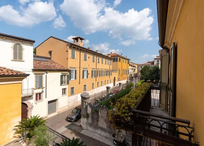 Appartement Terrazza Garibaldi By Postcardsfrom *