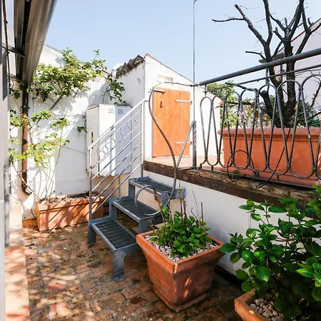 Terrazza Garibaldi By Postcardsfrom * 维罗纳