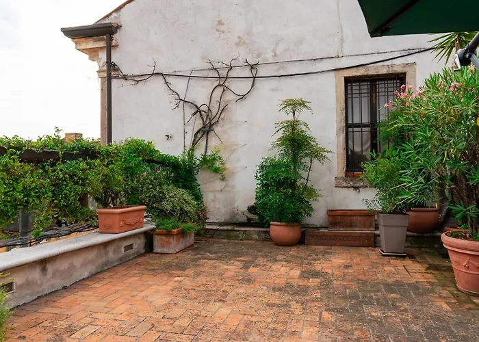 Terrazza Garibaldi By Postcardsfrom 维罗纳