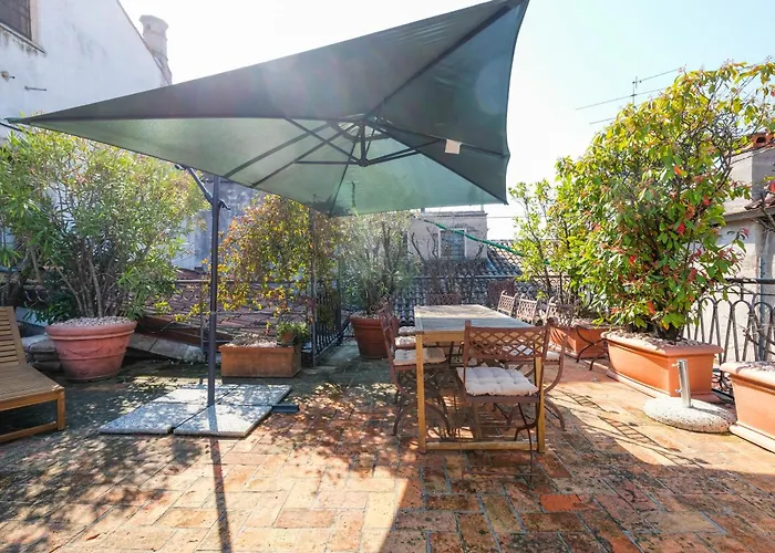 Apartmán Terrazza Garibaldi By Postcardsfrom *