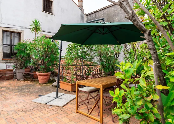 Terrazza Garibaldi By Postcardsfrom * ורונה