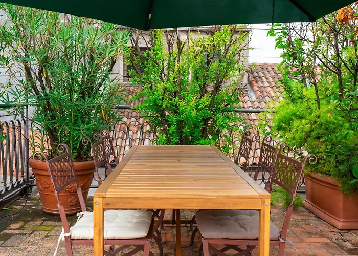 Terrazza Garibaldi By Postcardsfrom * ורונה