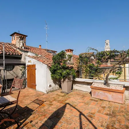 Terrazza Garibaldi By Postcardsfrom Apartamento