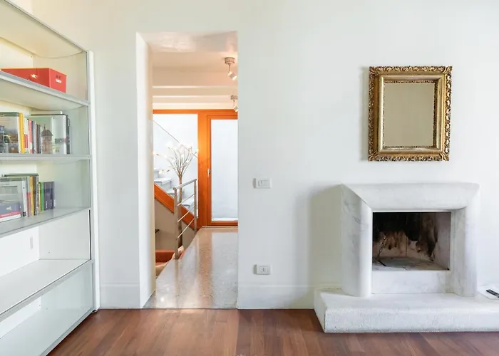 Terrazza Garibaldi By Postcardsfrom 아파트